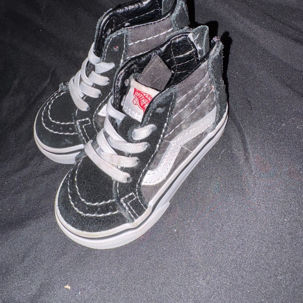 Vans toddler high tops (4c)